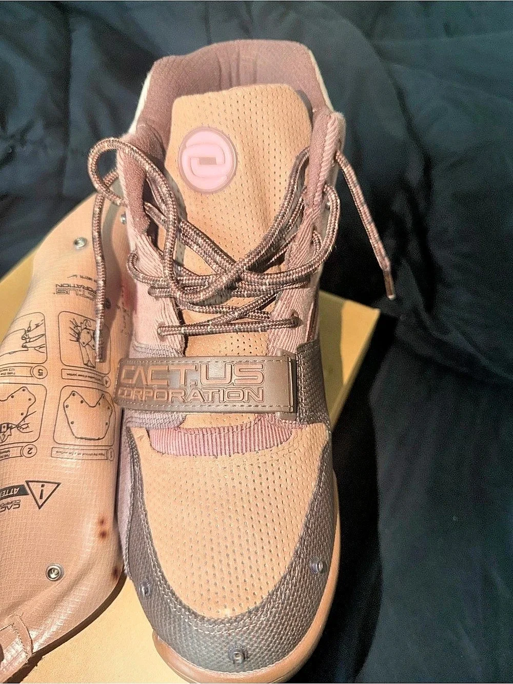 Nike Cactus Corporation Pink & Brown Sneakers